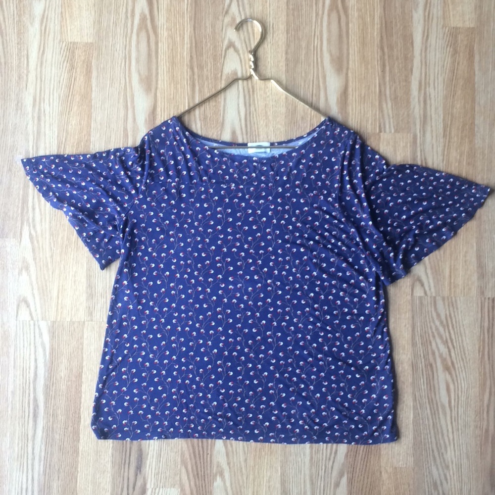 M Old Navy Blouse